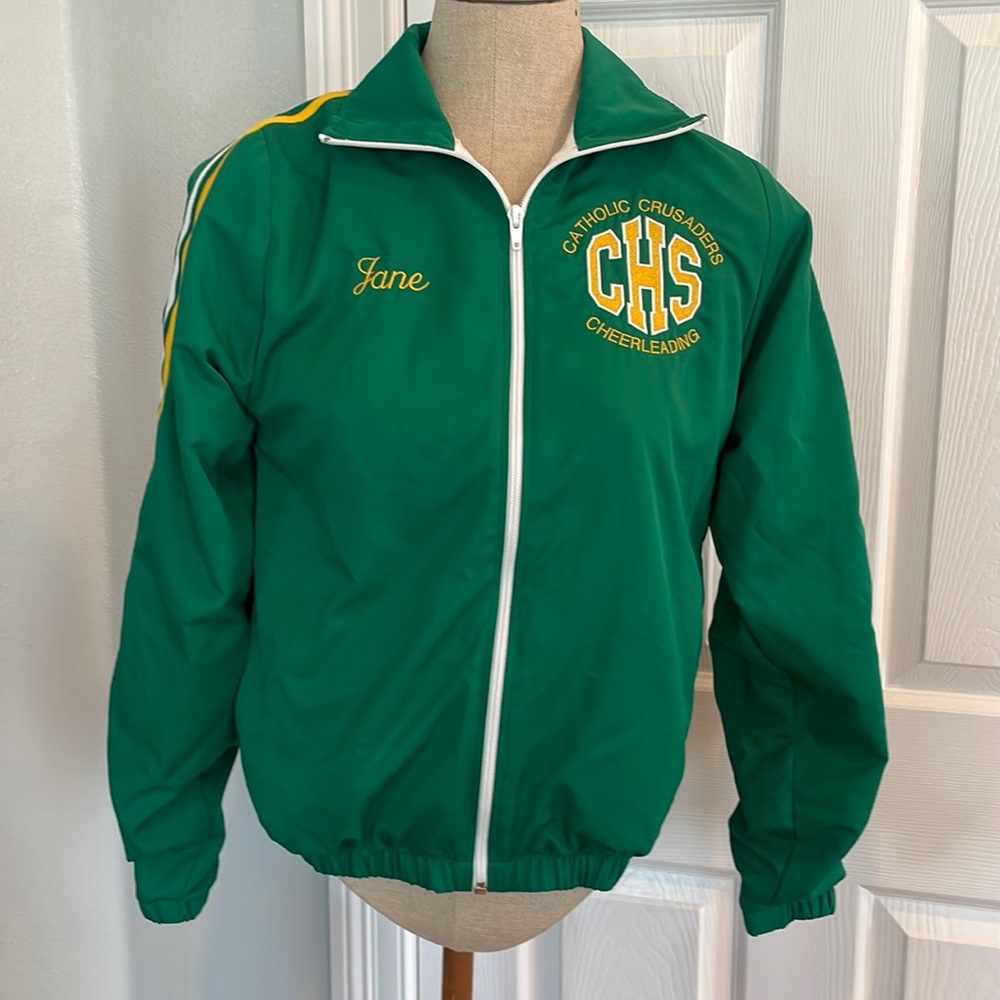 Varsity Spirit Women’s cheerleading jacket warm ups green gold letters